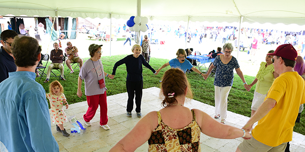 Community Members Celebrate at First-Ever IsraelFest!
