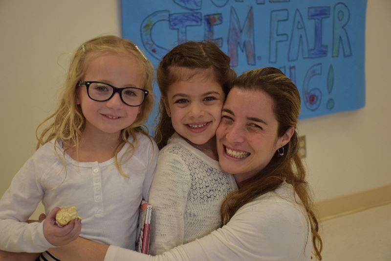 Rotem Izraely (Hebrew Immersion Teacher) with Kindergarten students:  Mia Brecher (Beachwood) and Maya Nebel (Solon)