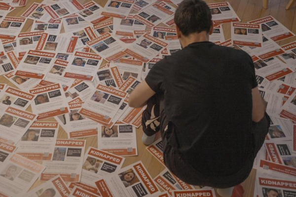 Israeli Filmmaker ‘Torn’ About Hostage Poster Campaign